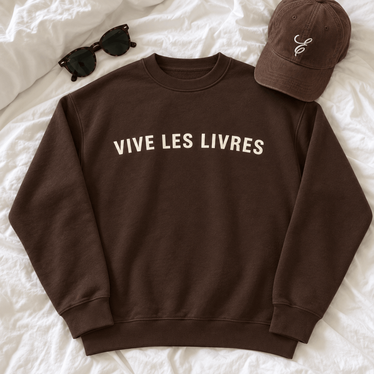 "Long live books" Vive Les Livres Crewneck