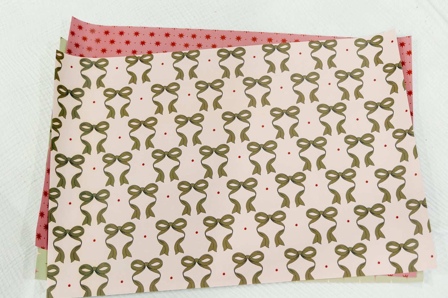 Bow Gift Wrapping Paper
