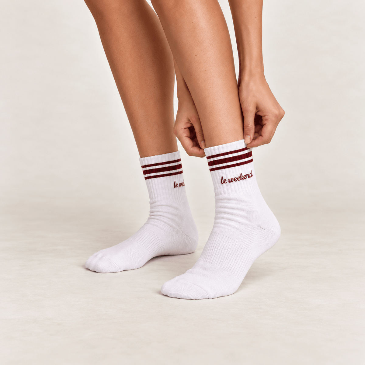 Le Weekend Burgundy Crew Socks